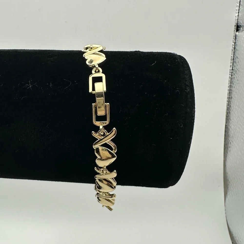 Hugs and Kisses Heart Gold Bracelet - Women Jewelry